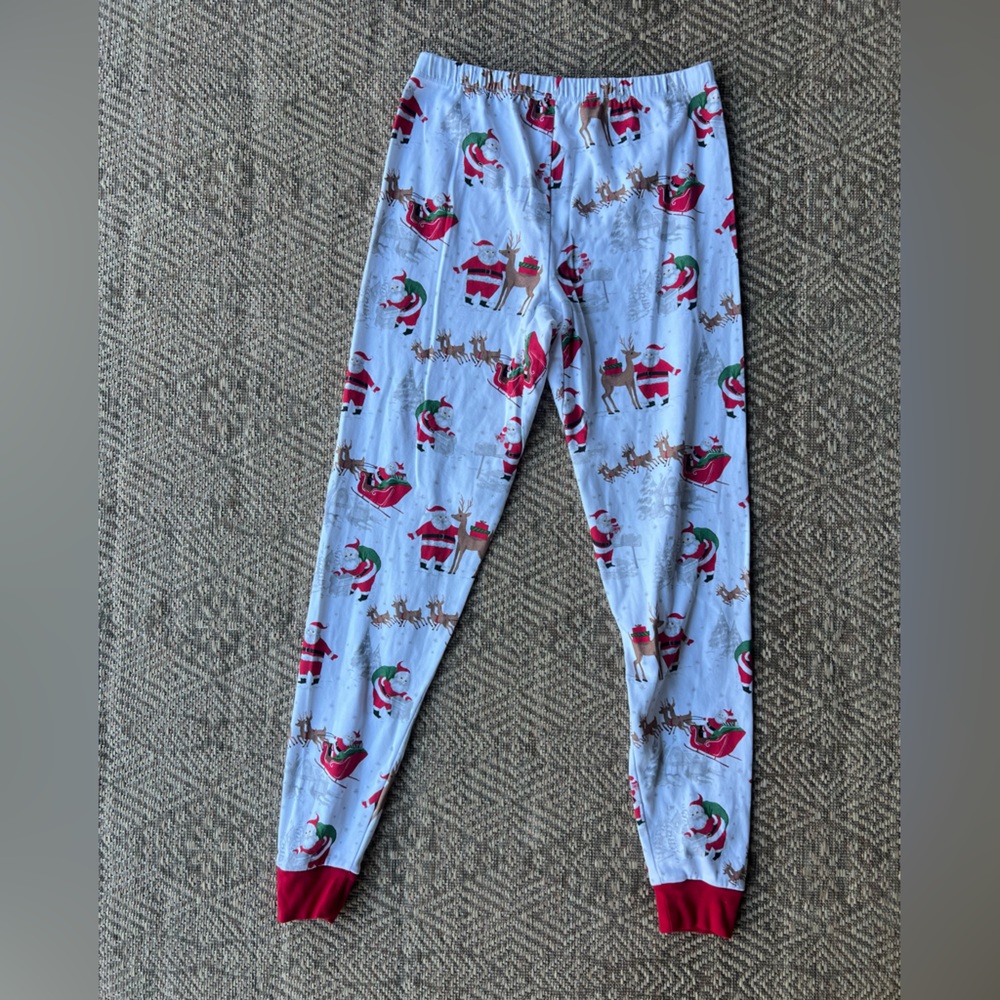 Pottery Barn Kids Heritage Christmas Adult Pajamas Size M Santa Family Tight Fit - Picture 10 of 10
